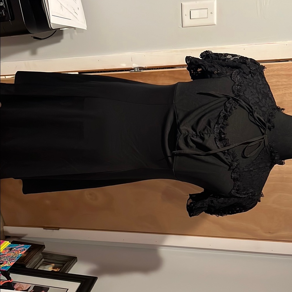 Elegant Black Lace Dress